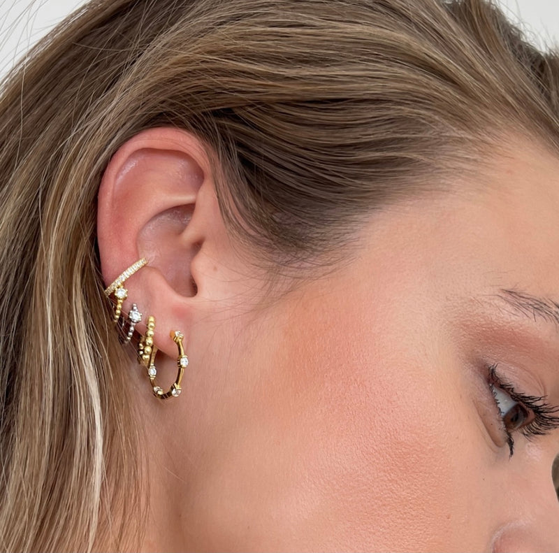 In & Out Bling Ear Game